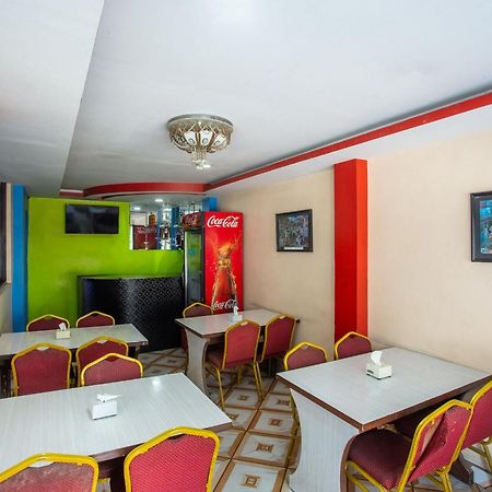 Oyo 808 Hotel Om Ganapati Pvt Ltd Катманду Экстерьер фото